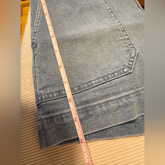 Madewell High Rise Denim Shorts Light Wash Patch Pockets Size 26 - Picture 7 of 8